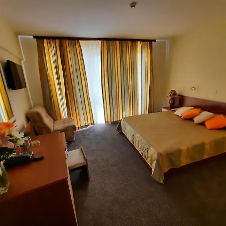 Veris Hotel