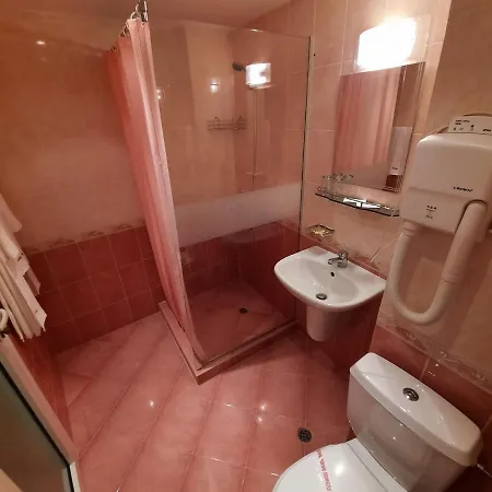 верис Хотел 3*